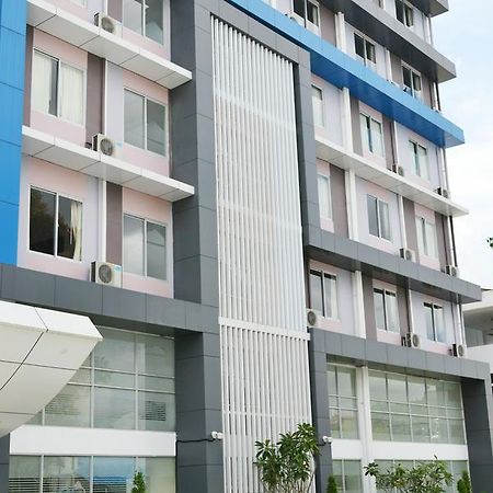 Hotel Broadway Янгон Екстер'єр фото