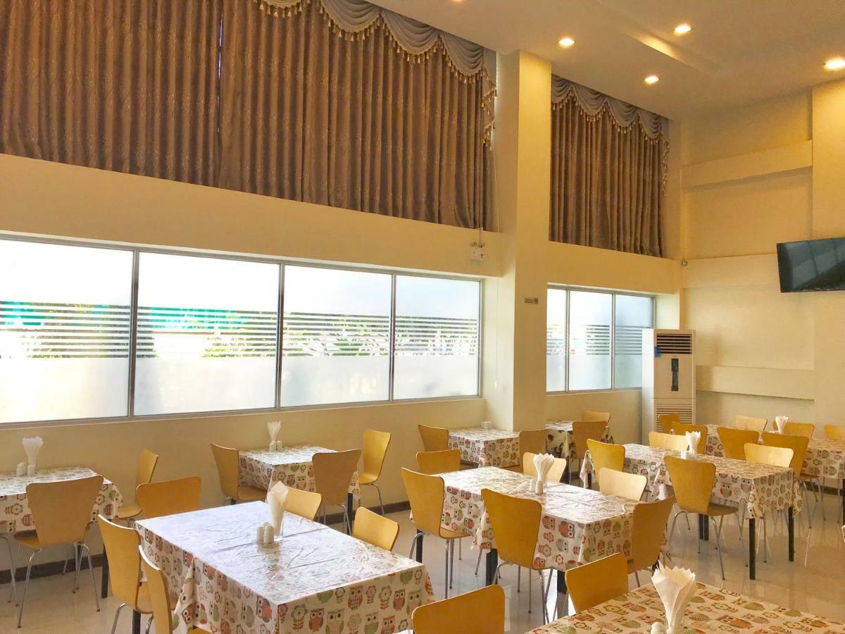 Hotel Broadway Янгон Екстер'єр фото